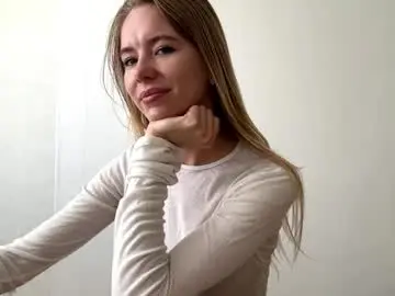 Chaturbate Watch Live Sex Cams of bebravee