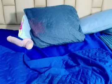 Chaturbate Watch Live Sex Cams of liil_miia