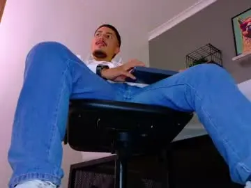 Chaturbate Nude Webcam of mrfox__