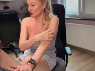 Chaturbate Live Sex Cam of legslong
