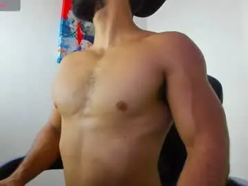 Chaturbate Best live sex cam show of yiyo10_