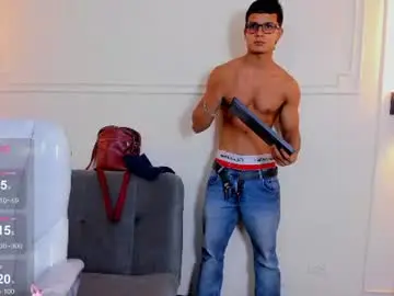 Chaturbate Watch Live Sex Cams of paradise_boy_s