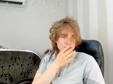 Chaturbate Sex Cam of finnbev