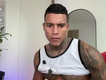 Chaturbate Watch Live Sex Cams of jordandenis17