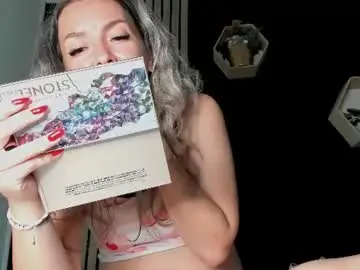 Chaturbate Live Sex Cam of alesys69