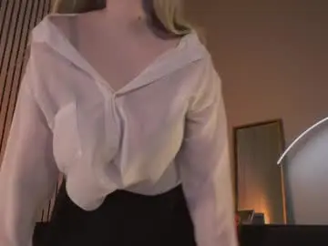 Chaturbate Free Porn Cam of snowflakeskitty