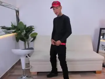 Chaturbate Best live sex cam show of darwin_stark