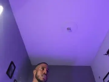 Chaturbate Adult Video Chat of adamart7