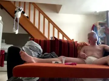 Chaturbate Free Porn Cam of moi10414