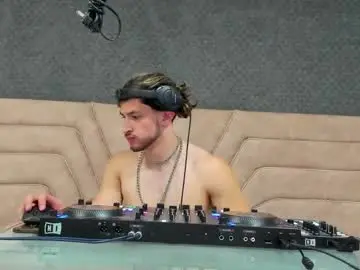 Chaturbate Best live sex cam show of axel_porn_