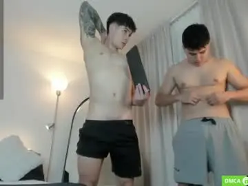 Chaturbate Live Sex Cam of twintease