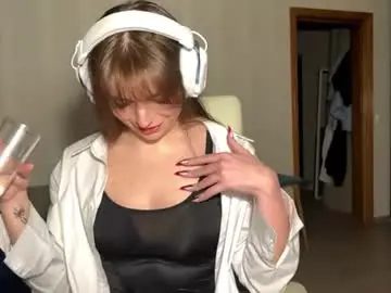 Chaturbate Watch Live Sex Cams of corrienavanjo