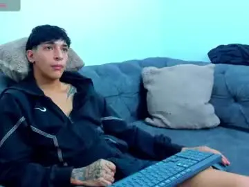 Chaturbate Best live sex cam show of kroywave