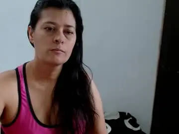 Chaturbate Nude Webcam of adriana_milf