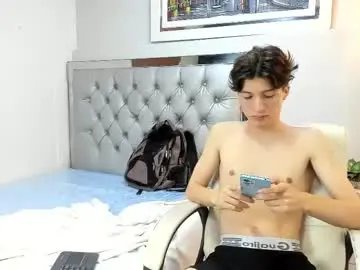 Chaturbate Watch Live Sex Cams of marcoviolet