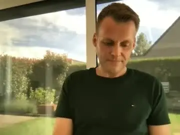 Chaturbate Adult Webcam of max_straight_1