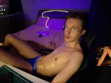 Chaturbate Sex Cam of leonnextdoor