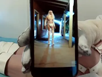 Chaturbate Live Sex Cam of corsetnboots