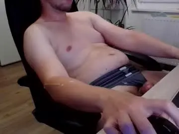 Chaturbate Live Sex Cam of gayhornyvie