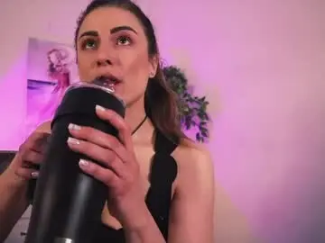 Chaturbate Watch Live Sex Cams of misslullu