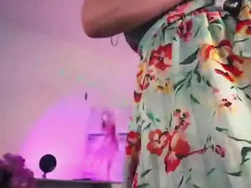 Chaturbate Watch Live Sex Cams of misslullu