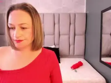 Chaturbate Free Porn Cam of charlot_milf