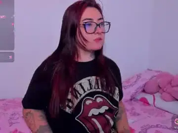Chaturbate Nude Webcam of curvybaddie