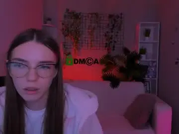 Chaturbate Live Porn of emilia_fly