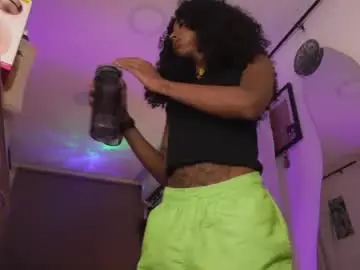Chaturbate Live Sex Cam of wayuu_goddess