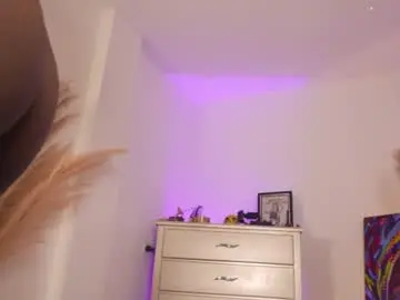 Chaturbate Live Sex Cam of wayuu_goddess