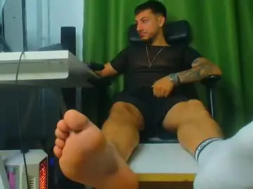 Chaturbate Watch Live Sex Cams of romaniamaster1
