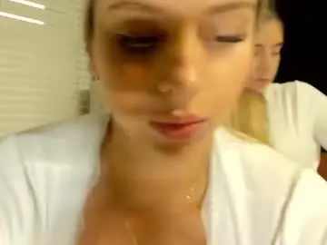 Chaturbate Free Porn Cam of cuteanddesesperate