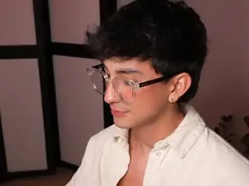 Chaturbate Sex Cam of sweettaaron