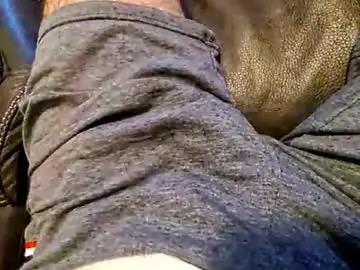 Chaturbate Live Sex Cam of wettributeguy2