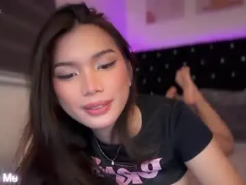 Chaturbate Live Sex Cam of lily_ash