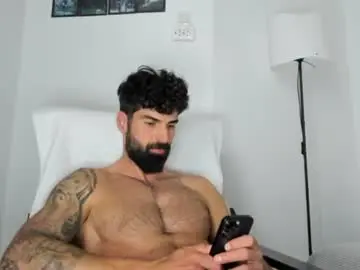 Chaturbate Live Sex Cam of cuteeboy