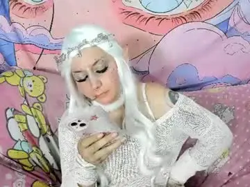 Chaturbate Free Live Porn of emily_salvatore