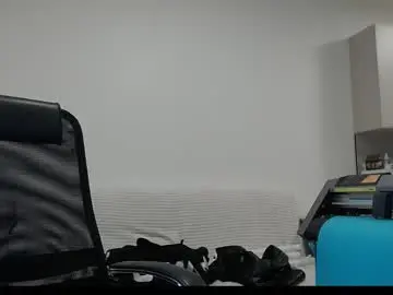 Chaturbate Sex Chat of marselle_looker