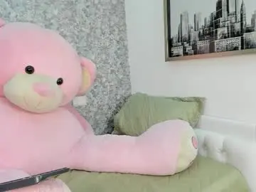 Chaturbate Best live sex cam show of mia_petithe