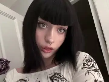 Chaturbate Live Sex Cam of vailyreb