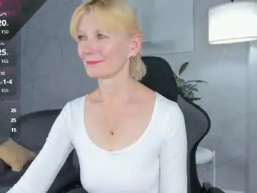 Chaturbate Private Sex Chat of julie_lucasss