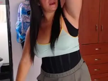 Chaturbate Live Sex Cam of miia_big1boobs