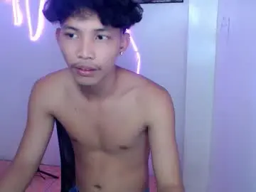 Chaturbate Live Sex Cam of urbigcock_alvin