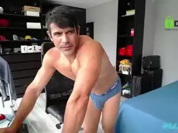 Chaturbate Watch Live Sex Cams of latino23bom