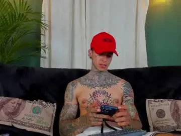 Chaturbate Adult Webcams of aron_ford