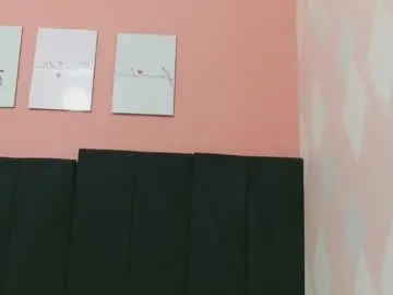 Chaturbate Free Live Porn of mysugarmoomy