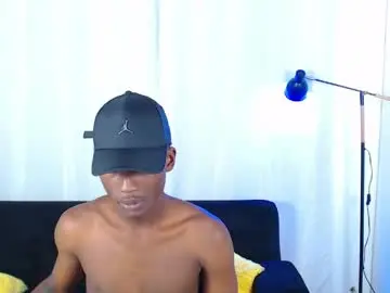 Chaturbate Live Porn of alexaandro18