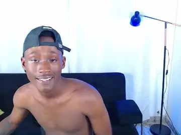 Chaturbate Best live sex cam show of alexaandro18