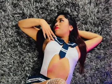 Imlive Watch Live Sex Cams of Chloe_Lombardi