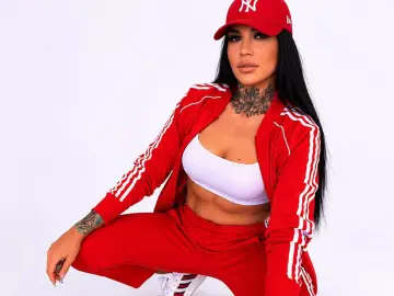 Imlive Live Porn of HottyNicole